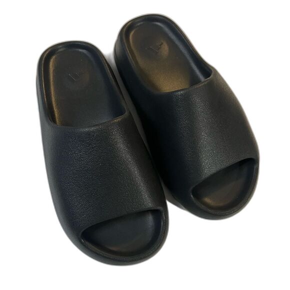 Yeezy Other - NEW Adidas Yeezy Slide Dark Onyx